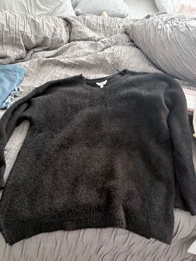 Terra & Sky Black Fuzzy Crewneck Sweater